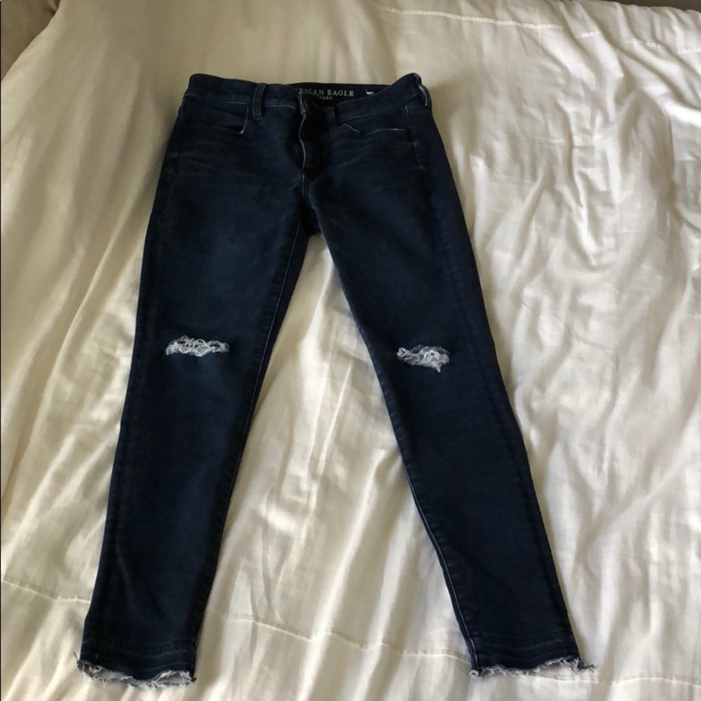 AE Dark-wash, super-stretch jeggings, size 6R